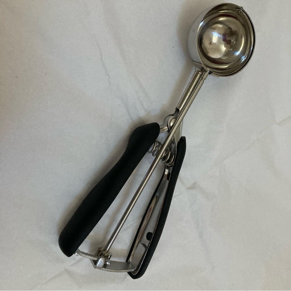 OXO Good Grips Large Cookie Scoop NEW